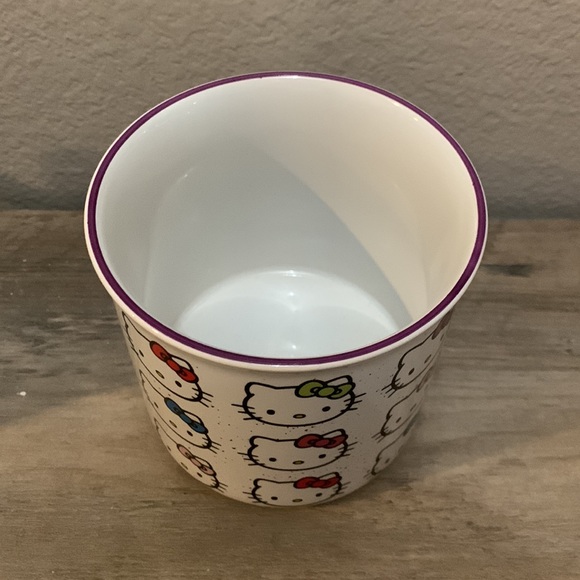 Hello Kitty Mug - Picture 2 of 2